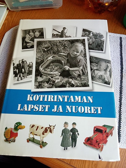 Product image 1 of 3