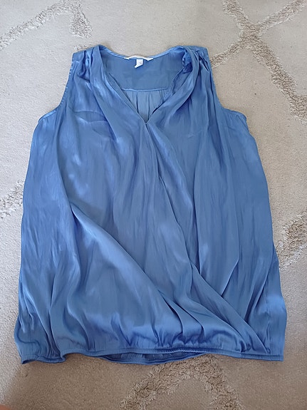 H&M imetyspaita
