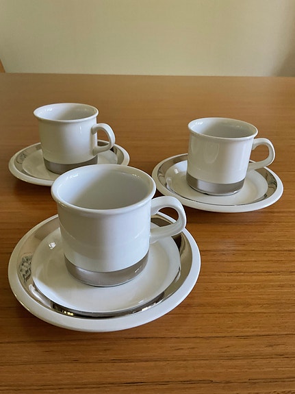 Harvinaiset Arabian Platina kahvikupit, 3 kpl
