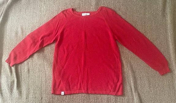 Makia punainen neule XS