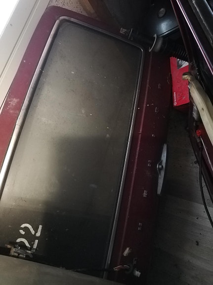 Ford taunus farmari takaluukku