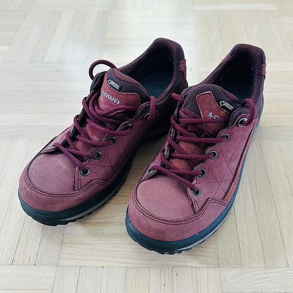 Lowa -vaelluskengät (Goretex)