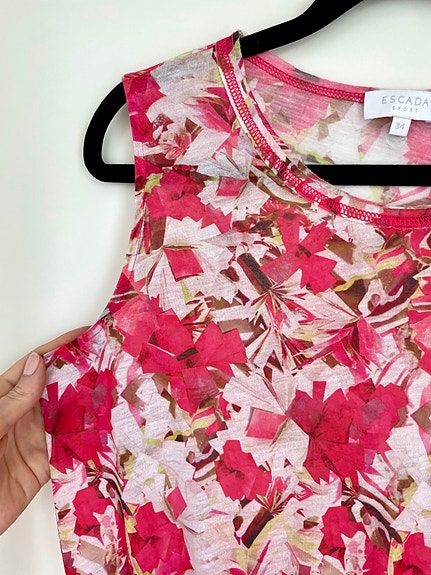 Escada mekko XS-S
