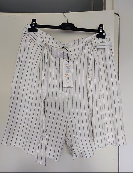 Lindexin Holly & Whyte shortsit 44