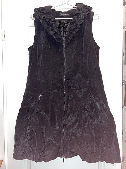 Product image 1 of 8