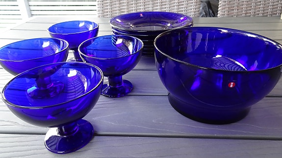 Iittala Verna, koboltinsininen, lasiastioita