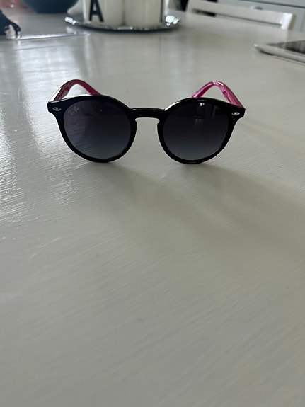Tyttöjen RayBan aurinkolasit