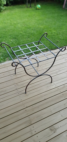 Metallinen tuoli