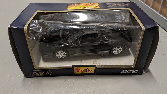 Maisto Special Edition Ferrari 348 TS (1990) 1:24