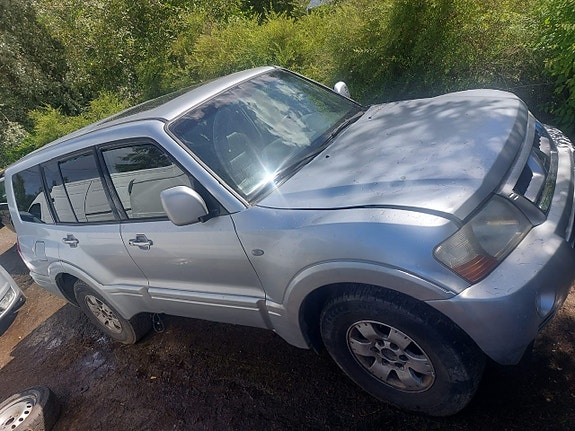 Mitsubishi pajero 3.2 di-d automaatti -04
