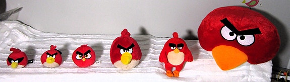 Angry Birds .Erilaisia pehmoja ja  Avaimenperiä.   1-27