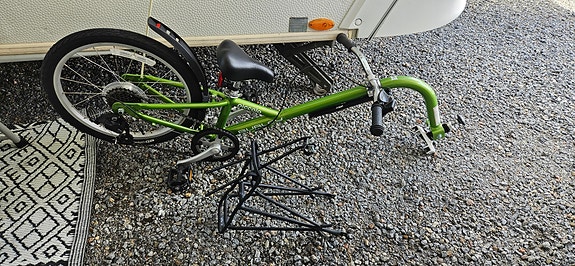 Peräpyörä burley piccolo