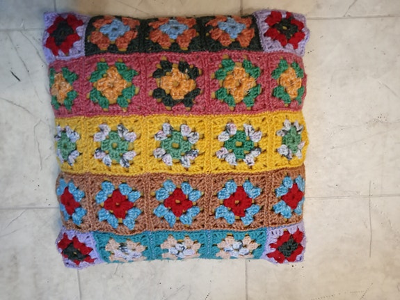 Käsin virkattu Tyynynpäällinen