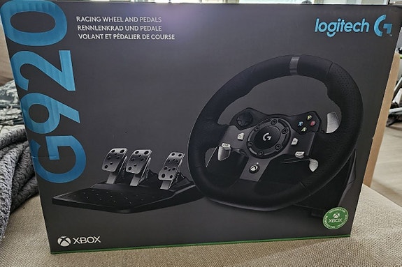 Logitech G920 Driving Force rattiohjain