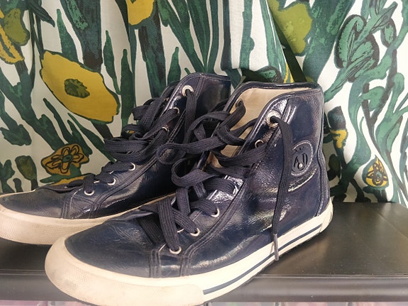 Product image 27 of 66