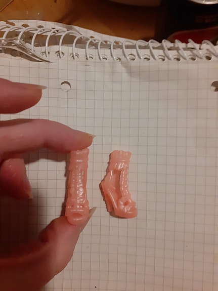 Vaalean punaiset Barbie- nuken kengät