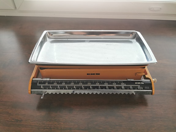 Retro vaaka