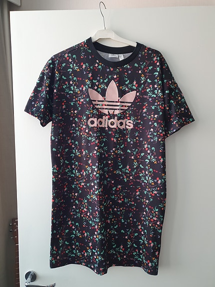 T paita xs Myydään (sivu 26) Tori