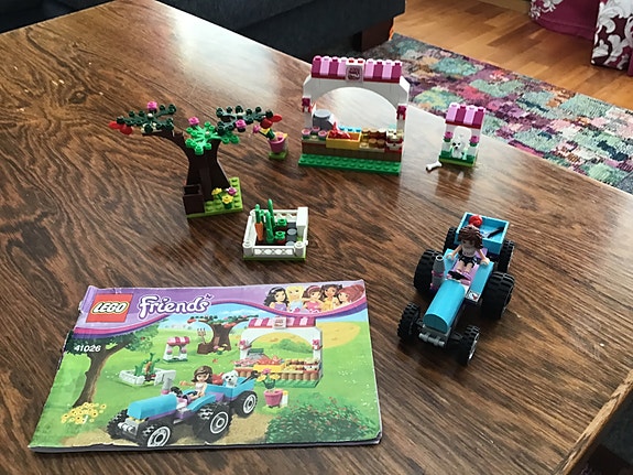Lego Friends Aurinkoinen sadonkorjuu 41026