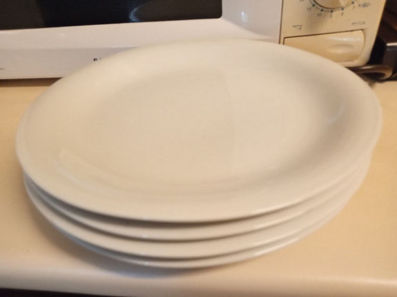 Matalia Lautasia 4 kpl