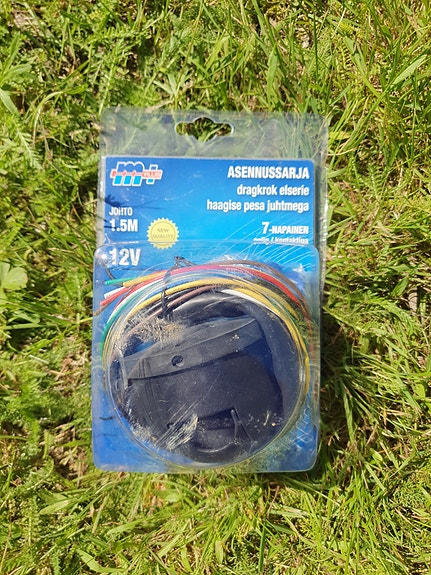 Vetokoukun rasian asennussarja 7-napainen 12V, uusi