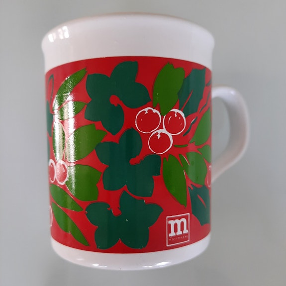 6kpl Marimekon Puolukka-mukeja
