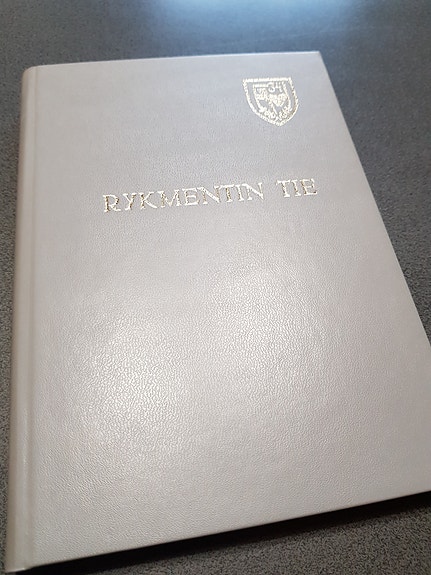 Salon seudun rykmentin tie. Arvo Ojala.