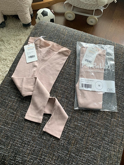Pomp de lux legginsit 104 UUDET