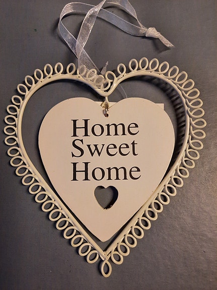 Ripustettava Home sweet home sydän