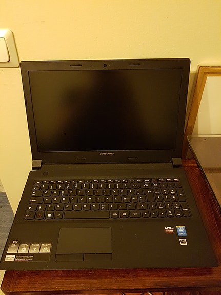 Lenovo B50-70 i7 + laturi