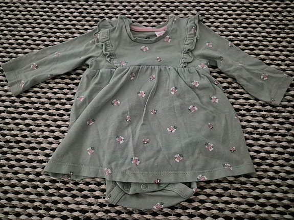 H&M body mekko koko 56