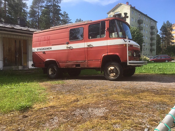 Ostetaan Mercedes Benz 508 osia