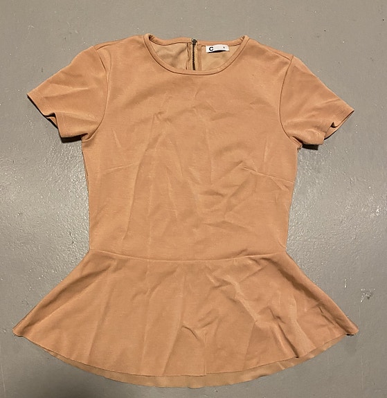 Peplum t-paita