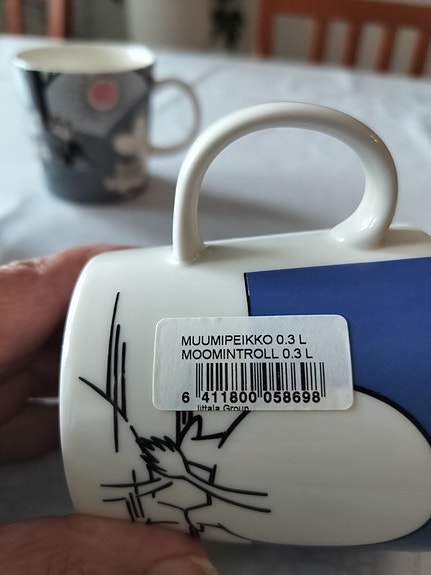 Muumipeikko jäällä muumimuki