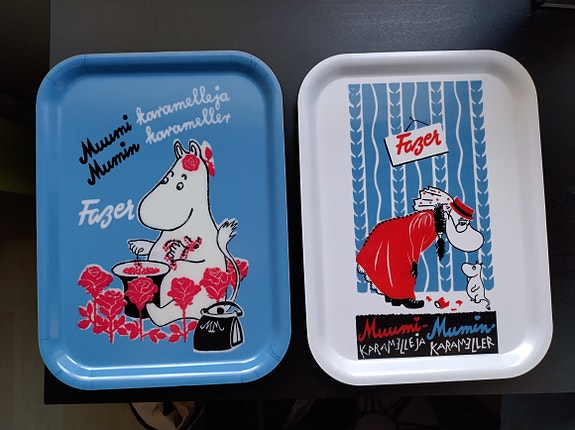 Fazer Muumi-tarjotin, Fazer karameller sininen tai Fazer karameller valkoinen