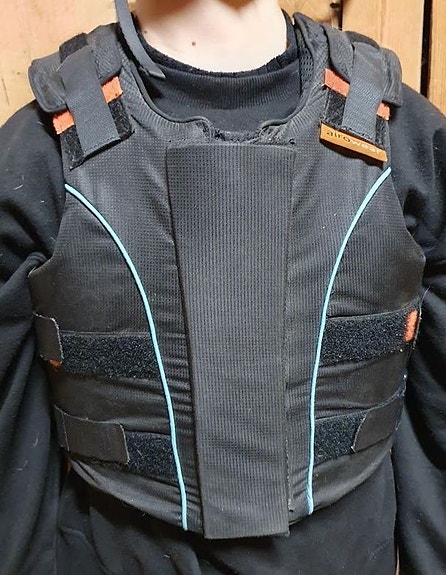 Airowear turvaliivi ratsastukseen
