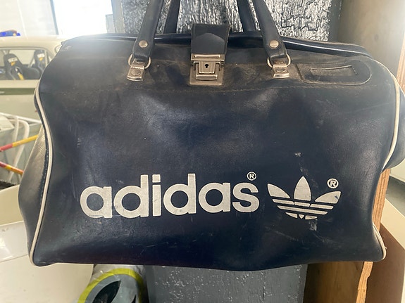 Adidas retro laukku/kassi