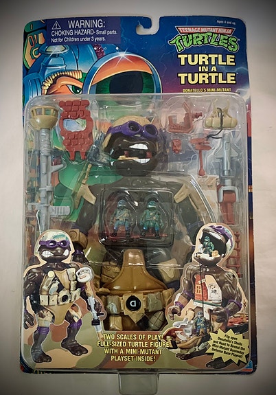 Playmates Teenage Mutant Ninja Turtles Donatello Turtle in a Turtle -figuuri