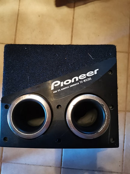 Subwoofer ja vahvistin