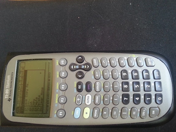 Laskin TI-89 Titanium