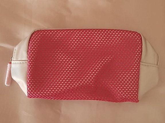 Uusi Biotherm meikkipussi pinkki kangas