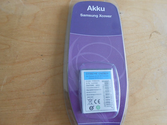 Samsung Xcover akku, uusi, pakkauksessa.