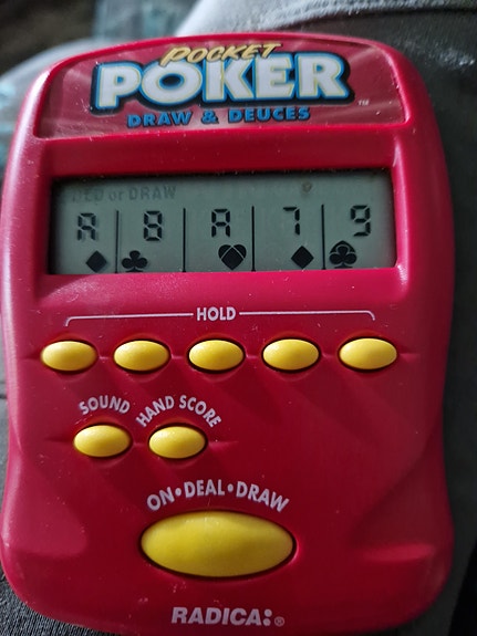 Pocket Poker peli
