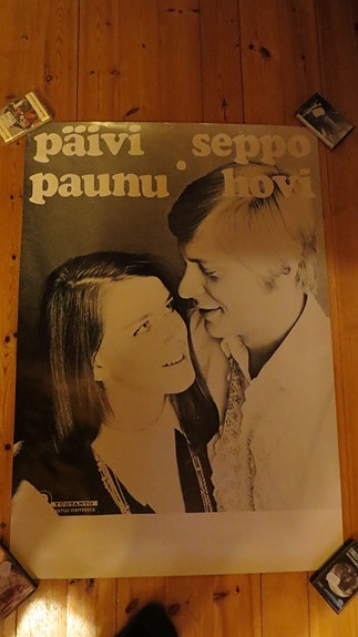 päivi paunu ja seppo hovi keikkajuliste -60-70luvulta.