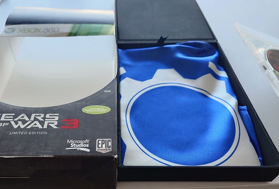 Product image 1 of 3