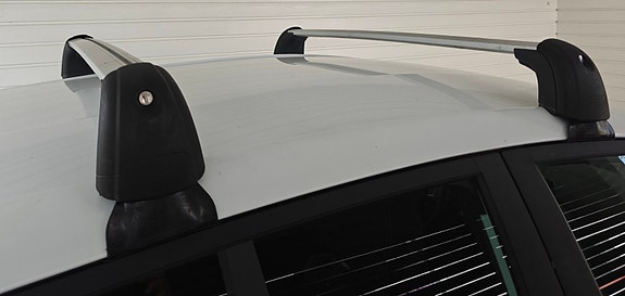 Ford Fiesta alkuperäiset taakkatelineet
