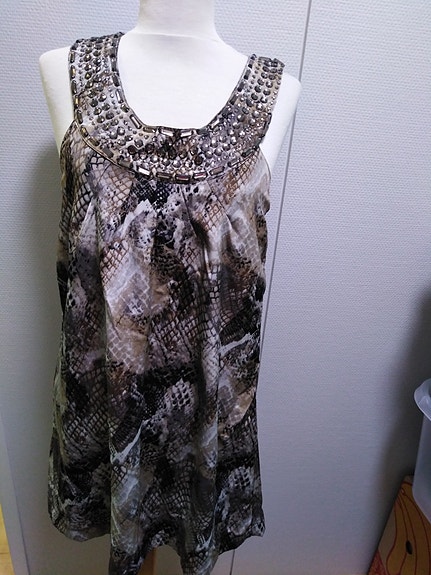 Product image 1 of 4