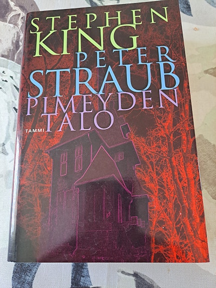 Pimeyden talo