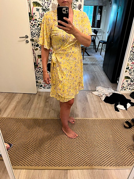 Ihana kietaisumekko M