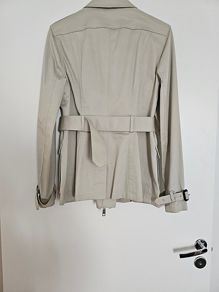 Aito burberry trenssi koko 12